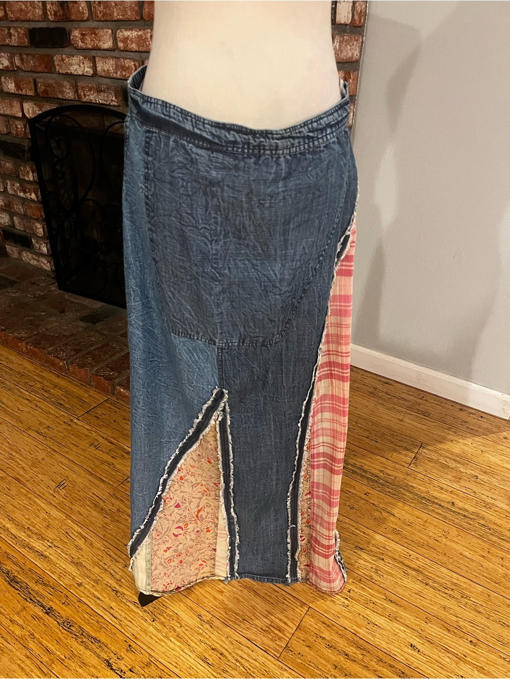 Young Threads NWT $65 Western Boho Chic: Patch Inserted Denim Midi Skirt
